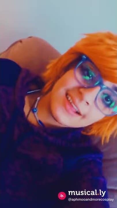 you got a boyfriend i bet he doesnt kiss ya|Mia Khalifa (song) .